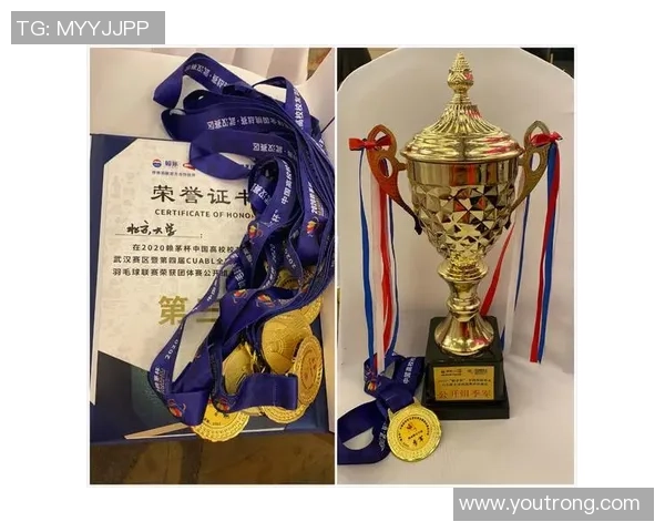 成都羽毛球队与武汉羽毛球队赛后复盘分析团队协作与战术执行的成功与不足